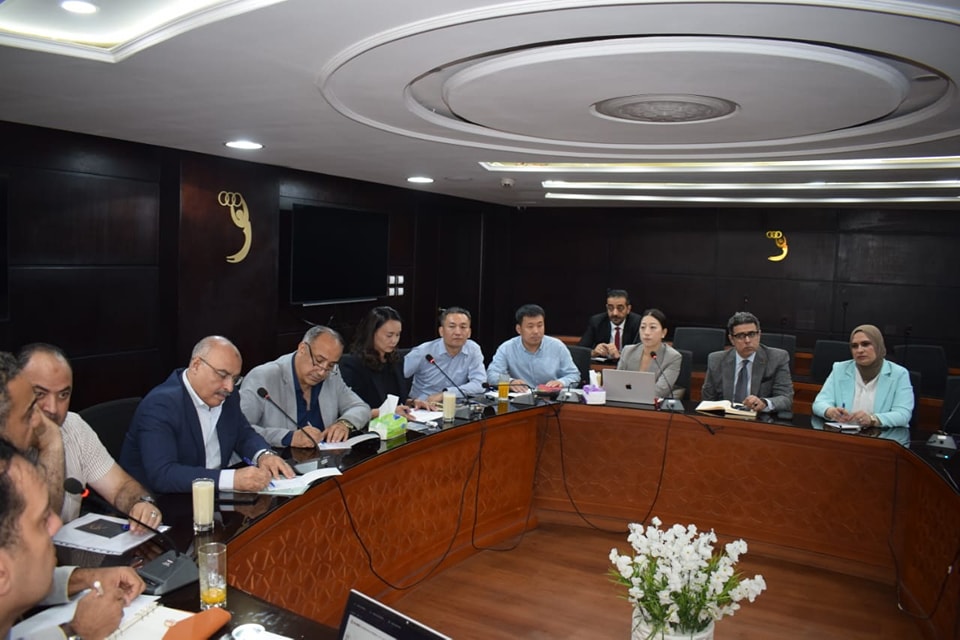 النقابة العامة للمهن الرياضية تستقبل وفدًا صينيًا لتعزيز التعاون الأكاديمي وتطوير برامج علوم الرياضة